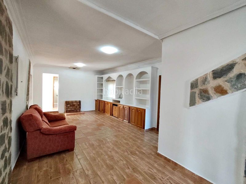 Foto bec51ecc-aa05-4501-82fc-eb7a1f51ab46. Casa amb aparcament piscina a Onil