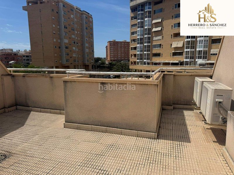 Foto 2c6bc6ba-4464-4b66-9c80-e94dfd1e3cf2. Casa amb calefacció aparcament piscina a San Gabriel Alicante