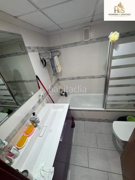 Foto 2fb62d15-cd96-4b12-9521-1c758aeeae00. Casa amb calefacció aparcament piscina a San Gabriel Alicante