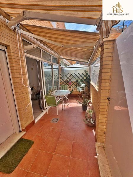 Foto 3e5fade6-da6e-47fe-8359-156f8926760f. Casa amb calefacció aparcament piscina a San Gabriel Alicante