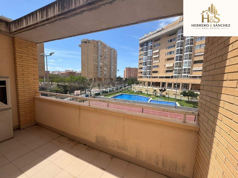 Foto 60ca5cc2-95e9-4353-b01e-f26e7f1733d8. Casa amb calefacció aparcament piscina a San Gabriel Alicante