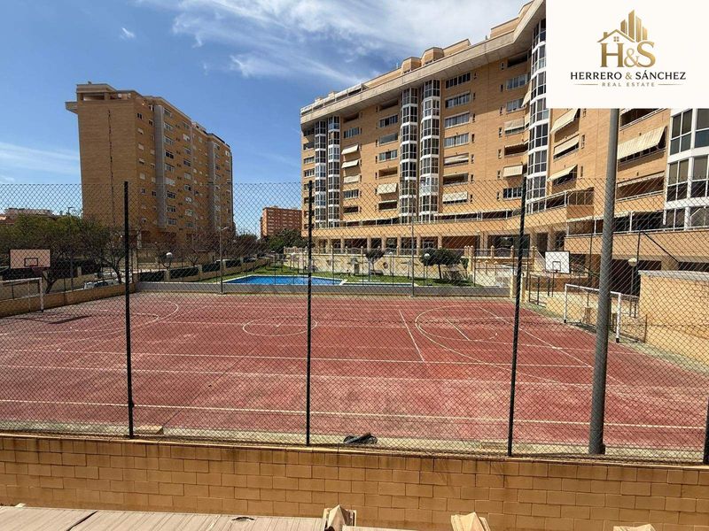 Foto 73de2951-ac1d-412a-8967-ad89a5cab69f. Casa amb calefacció aparcament piscina a San Gabriel Alicante