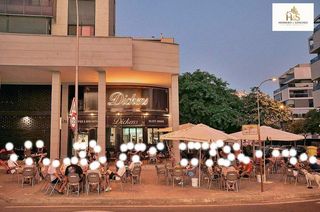 Lloguer Local Comercial  Plaza del papa juan pablo ii. Se traspasa cafetería consolidada con ampliación y gran terraza