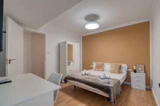 Rent Flat  Pasaje general prim 2. Habitaciones en alquiler cerca del adda y plaza de toros .dispon
