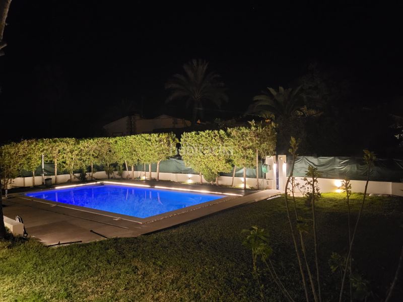 Foto 3fa1f74a-2051-4a1e-bb46-e0166ef8e5a1. Lloguer casa amb xemeneia calefacció aparcament piscina a Calvià