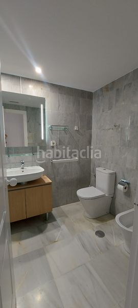 Foto fdbaf017-51c1-4884-8667-b42d058c91fa. Location appartement avec parking piscine dans Marina Botafoc-Talamanca Ibiza