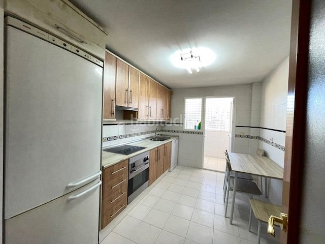 Foto f088a383-8ff9-4477-a258-75342ade6e8b. Affitto appartamento con parcheggio piscina in Limonar Málaga