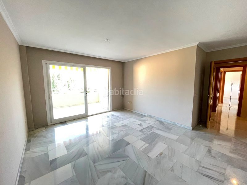 Foto f24b3a15-f590-4fef-9c17-e2bff64a9b61. Affitto appartamento con parcheggio piscina in Limonar Málaga