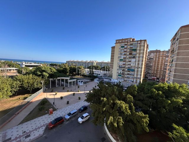 Foto f025d749-7047-4bc1-bdf0-7cbe5c213464. Miete etagenwohnung in Parque Ayala - Jardín de la Abadía - Huelín Málaga