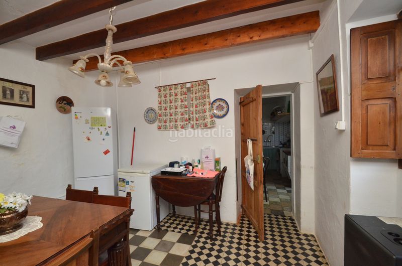 Foto 0f902ab7-dc5f-4213-bcb4-d0e83b61b4ff. Casa adossada amb xemeneia calefacció aparcament a Puigpunyent