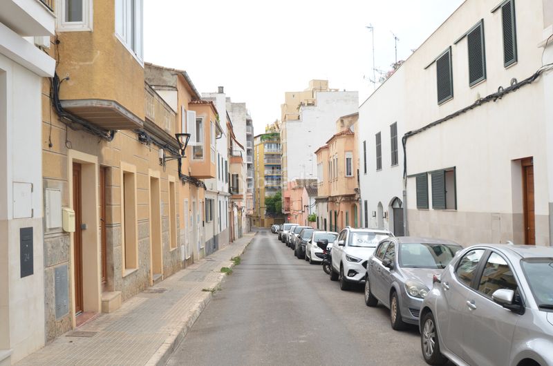 Foto d56fc436-66e9-4f79-9a92-24b112140d7d. Casa adossada amb calefacció a Son Espanyolet Palma de Mallorca