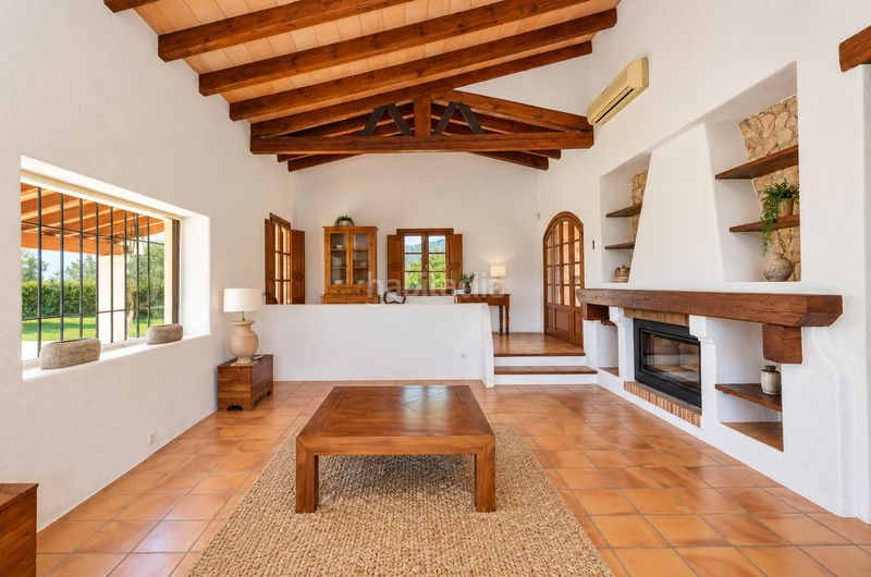 Foto 19b92739-d2e6-48ff-bd05-a9cf4234ff91. Rent country house with fireplace heating parking pool in Andratx