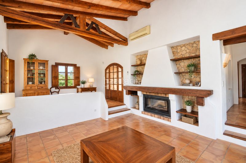 Foto 2288dc74-8fb0-42a6-ba13-8c69fa0447a6. Rent country house with fireplace heating parking pool in Andratx