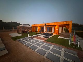 Casa  Calle la yecla. Chalet independiente de madera en urbanización la andaya – lerma