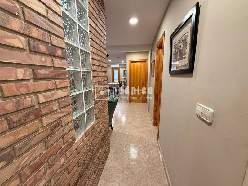 Foto 6465a454-6844-4b2d-a3f7-95b70fbf3591. Casa a Malva Rosa Valencia