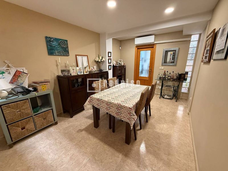 Foto 81d83484-8ee3-4cf8-8441-93dc8eb51a59. Casa a Malva Rosa Valencia