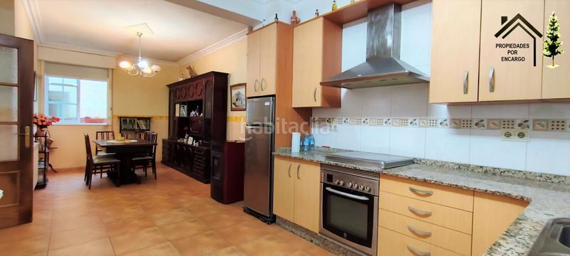 Foto cb3dbff4-6512-4086-a64d-19cde4ca25bc. Casa amb aparcament a Darbo Cangas