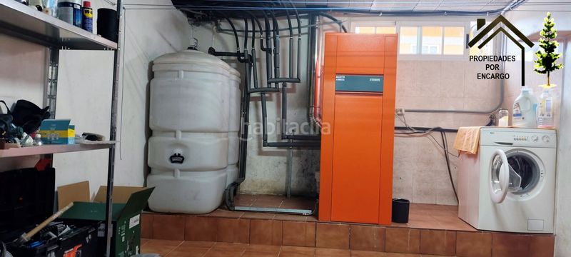 Foto 14396aed-e8a8-4bb6-af4b-186ce95b6b2b. Xalet amb xemeneia calefacció aparcament a Moaña