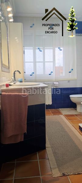 Foto af43dfbb-b384-48c0-887f-346fbe78f91d. Xalet amb xemeneia calefacció aparcament a Moaña