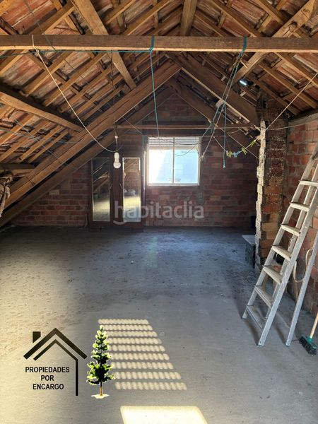 Foto 622f1952-8952-46ee-a058-ac9a0155c3b1. Casa amb xemeneia aparcament a Moaña