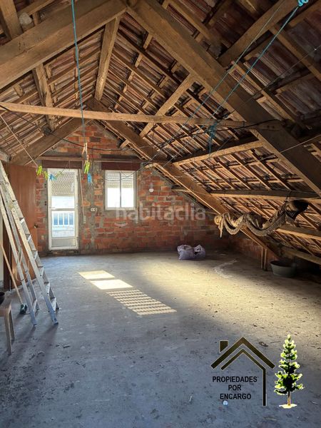 Foto d2179207-235b-44fc-9e28-37f5e15d7d1c. Casa amb xemeneia aparcament a Moaña