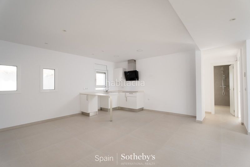 Foto 216a8580-22dd-48ed-8cc7-9b8906687b32. Casa amb calefacció aparcament piscina a Cap Ras - Creus - Falconera Empuriabrava