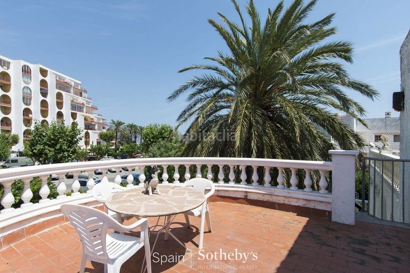 Foto bfb4a54a-400c-41fa-804a-067e0c0d2a7e. Casa amb calefacció aparcament piscina a Muga - Gran Reserva - Badia Empuriabrava
