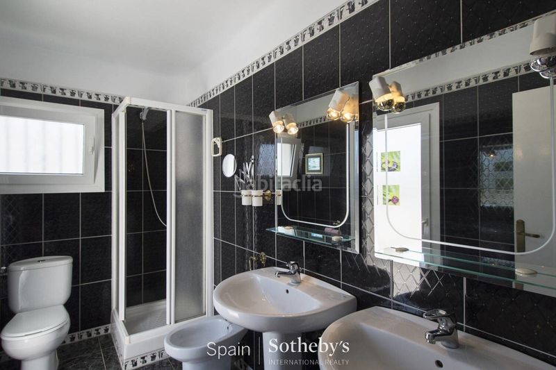 Foto ec2f1cf7-7e3b-4c75-afd9-4fb86e515ea1. Casa amb calefacció aparcament piscina a Muga - Gran Reserva - Badia Empuriabrava