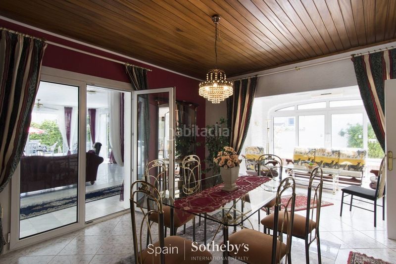 Foto f8545520-df87-49fc-a794-f43a2138561f. Casa amb calefacció aparcament piscina a Muga - Gran Reserva - Badia Empuriabrava