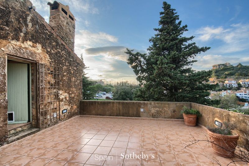 Foto bfe56051-0d2c-4135-b351-0435144cbd40. Casa a camí del mar 16 a Begur Begur