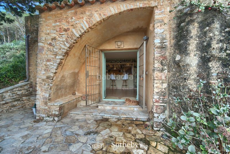 Foto c0093374-1298-4db1-ad87-8f87e00043e8. Casa a camí del mar 16 a Begur Begur