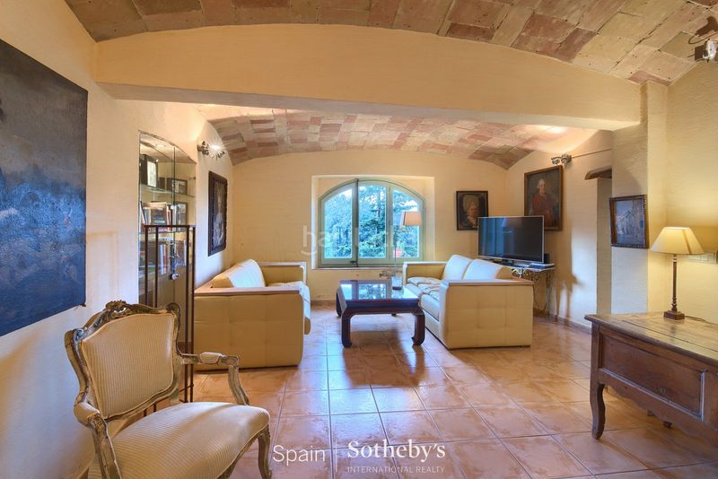 Foto c7f65c6d-bb1f-4079-bd67-aae93052f746. Casa a camí del mar 16 a Begur Begur
