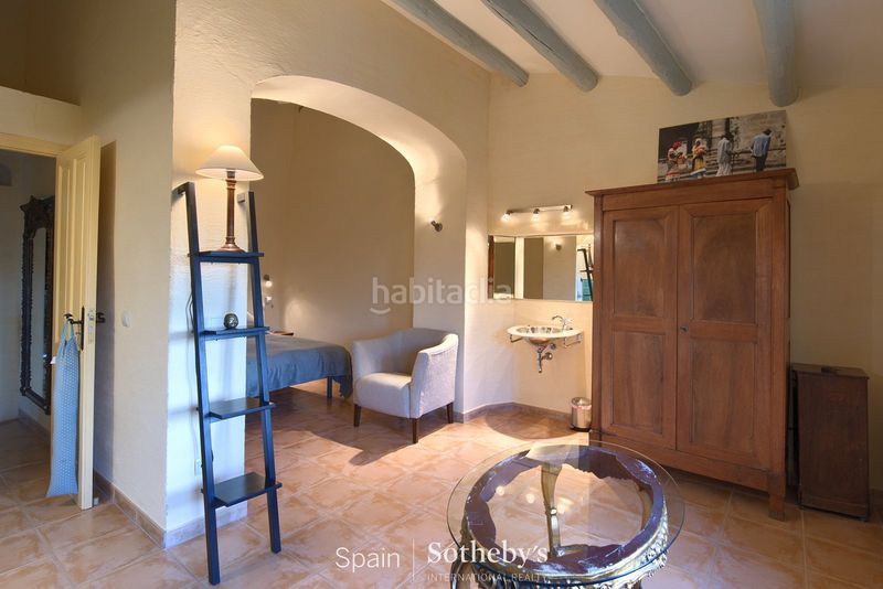 Foto cb9f6b7c-d9ac-4d20-827d-20d47b3c090d. Casa a camí del mar 16 a Begur Begur