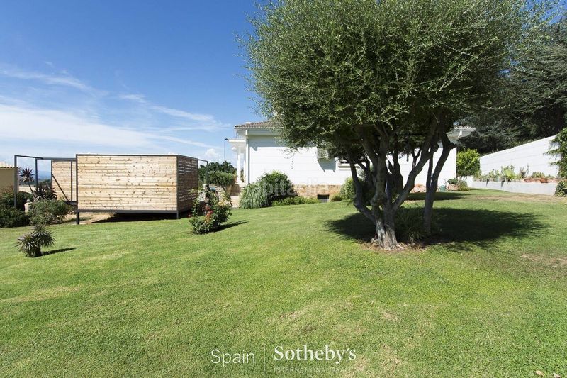 Foto 52d7d2eb-00a2-4c19-8179-2531125dc23e. Casa amb calefacció aparcament piscina a Pau