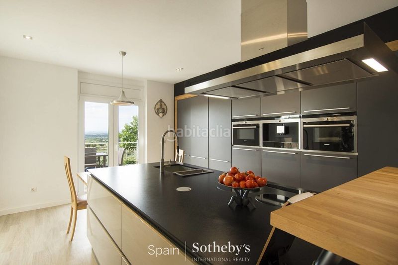 Foto b80f3b40-3070-458d-8055-a8a3e8a7d1e1. Casa amb calefacció aparcament piscina a Pau