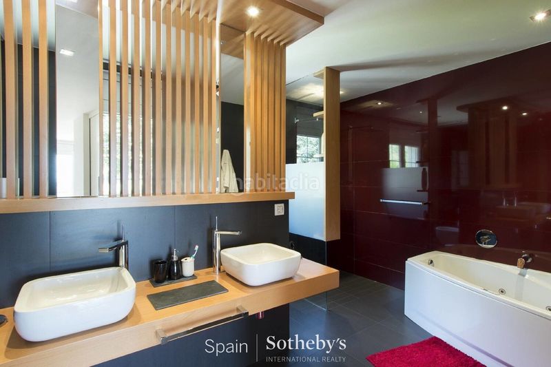 Foto edba21dc-2ea1-4e0b-be5c-6b3dc16ef400. Casa amb calefacció aparcament piscina a Pau