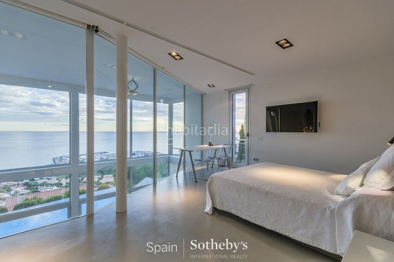 Foto 6540e761-bf01-42c9-b5a1-c0550420da9a. Casa amb calefacció aparcament piscina a Levantina - Montgavina - Quintmar Sitges