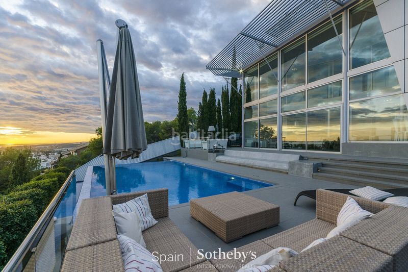 Foto 827461b2-4cb0-4bdd-8f50-91ff07840441. Casa amb calefacció aparcament piscina a Levantina - Montgavina - Quintmar Sitges