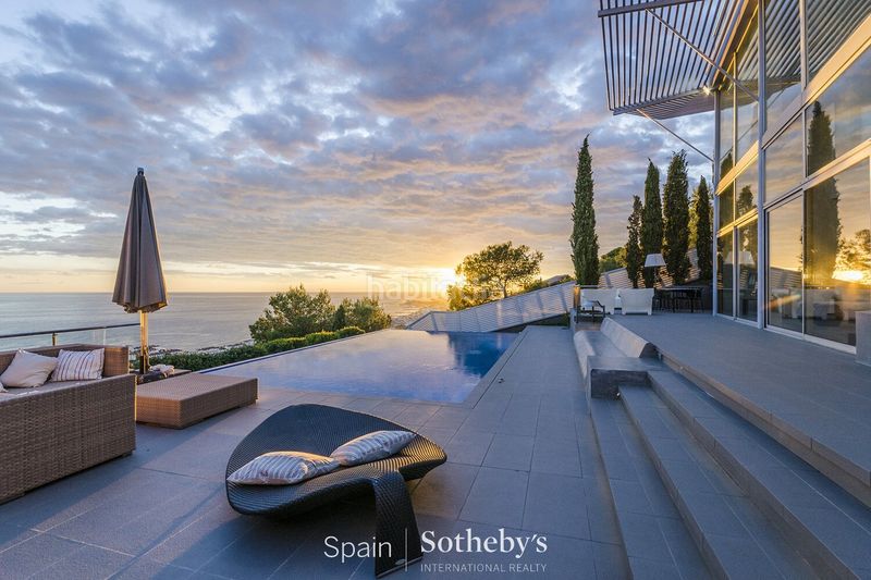 Foto 9f5c421c-1166-4409-bd1e-bb9497418ae7. Casa amb calefacció aparcament piscina a Levantina - Montgavina - Quintmar Sitges