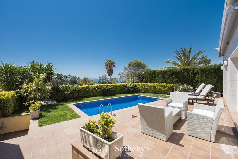 Foto 06313d8f-a035-4989-93f0-f5664072e2d8. Casa con riscaldamento parcheggio piscina in Fenals Lloret de Mar