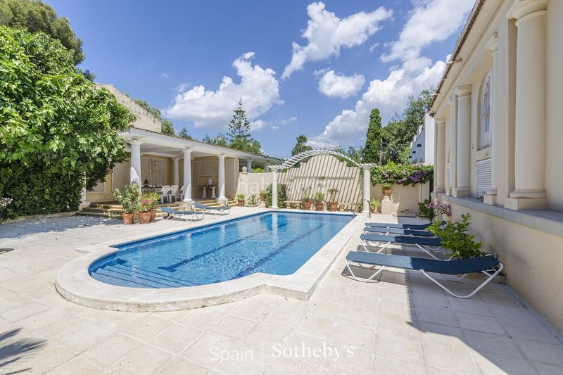 Foto 767fd64a-2fee-4abd-9d32-a2fb7a9e2969. Casa amb calefacció aparcament piscina a Can Girona - Terramar - Vinyet Sitges