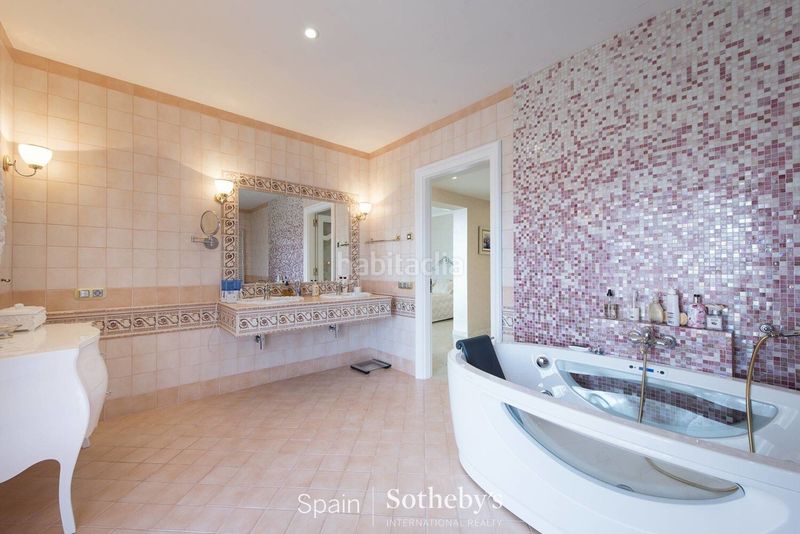 Foto 12d792a0-9fae-4ef0-bad6-6d0fac6da838. Casa amb calefacció aparcament piscina a Volta de l´Ametller Sant Feliu de Guíxols