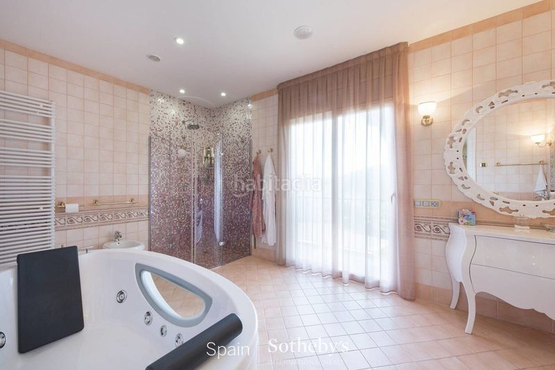Foto 680fb06a-7721-4c6c-9dfb-f8bc5f38e2ff. Casa amb calefacció aparcament piscina a Volta de l´Ametller Sant Feliu de Guíxols