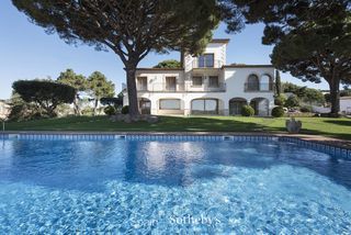 Casa a Volta de l´Ametller. Casa señorial mediterránea con magníficas vistas al mar en sant