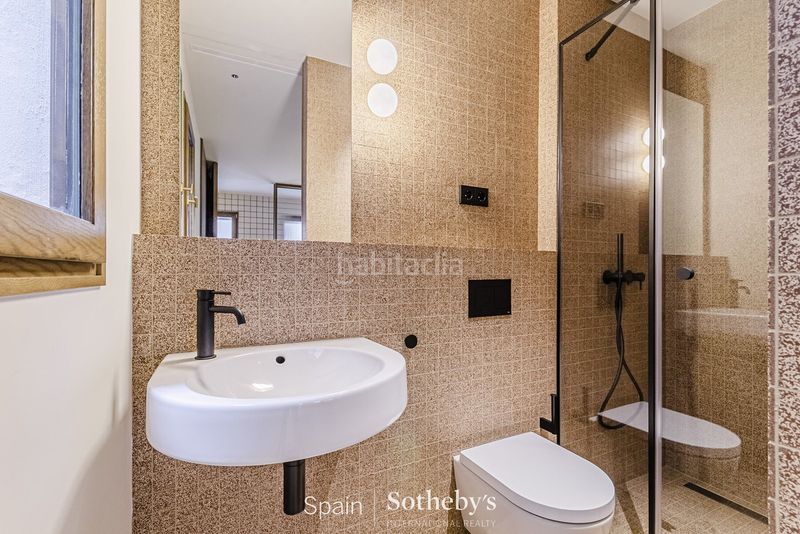 Foto 991bc868-2d46-499e-a3c4-8b3c1774d387. Apartament amb calefacció a Dreta de l´Eixample Barcelona