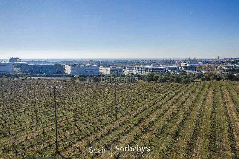Foto 12d9a087-2f2c-44ee-b33a-f99210196903. Masia amb calefacció aparcament a Masia Nova-Solicrup Vilanova i la Geltrú