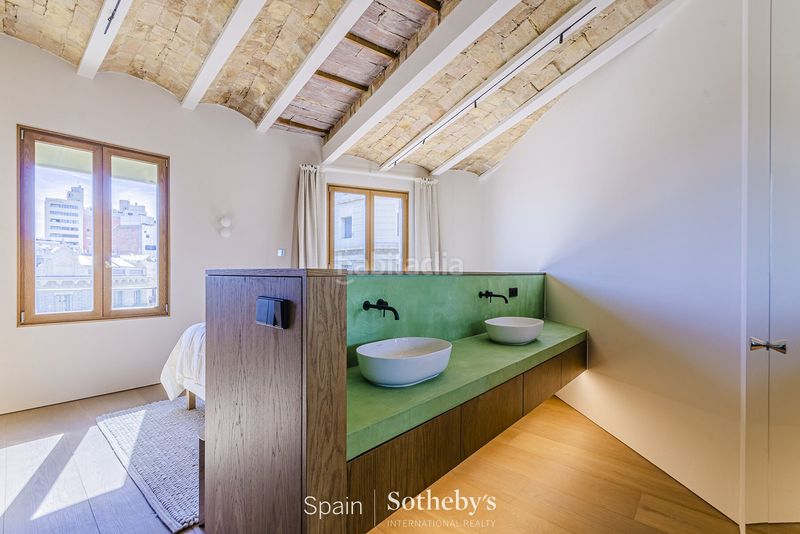 Foto f7ab1490-691d-4c9d-bf68-fc2c4100fccd. Apartament amb calefacció a Dreta de l´Eixample Barcelona