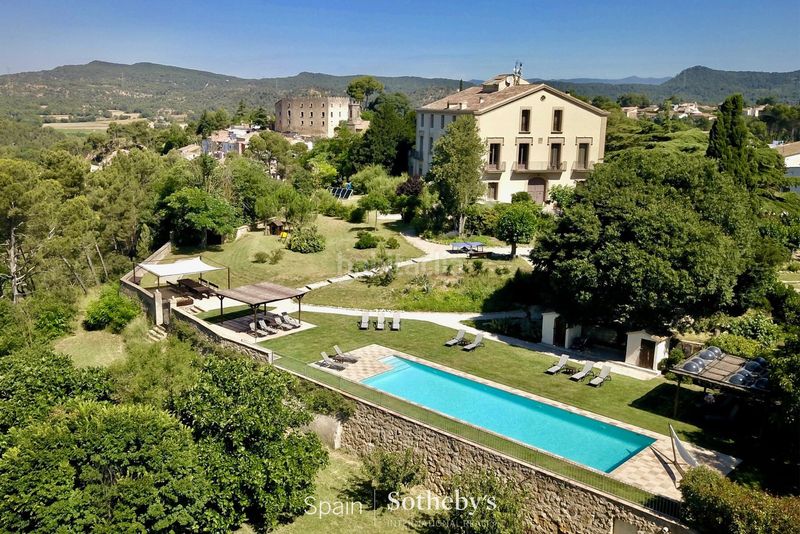 Foto f5d58d6e-ddc7-4688-9cb6-91d14a488b00. Casa amb calefacció aparcament piscina a Torre de Claramunt (La)