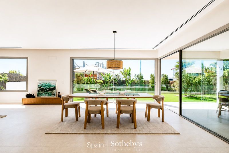 Foto 50c99a09-a96d-4290-960f-052e04d6cdb9. Maison avec chauffage parking piscine dans La Plana Sitges
