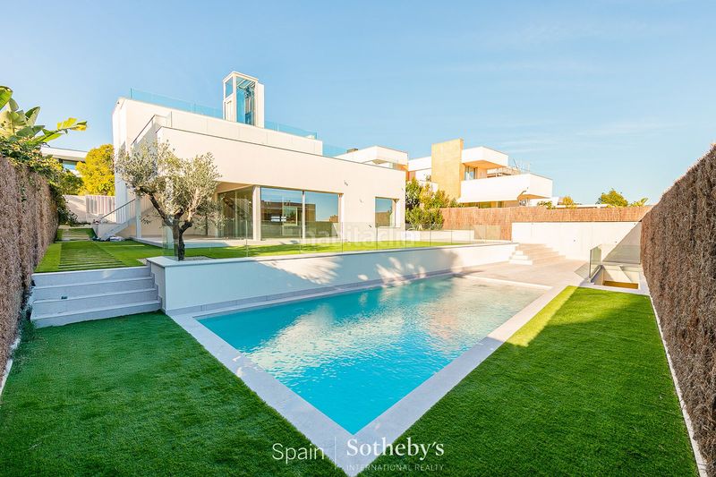 Foto fb6154db-27e8-46a8-bb9f-b1421e649d09. Maison avec chauffage parking piscine dans La Plana Sitges